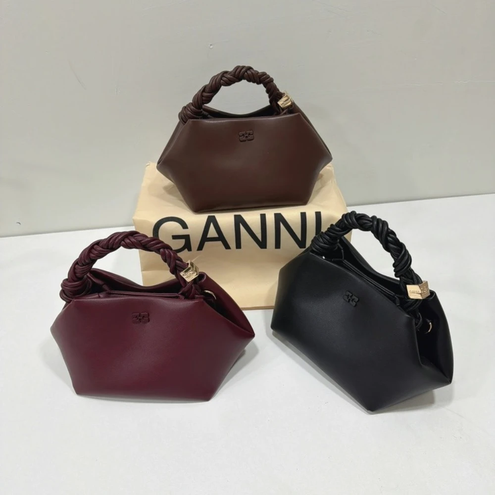 กระเป๋าสะพายข้างขนาดเล็ก ดีไซน - Women Bags 2026 Trends บทวิจารณ์และราคา