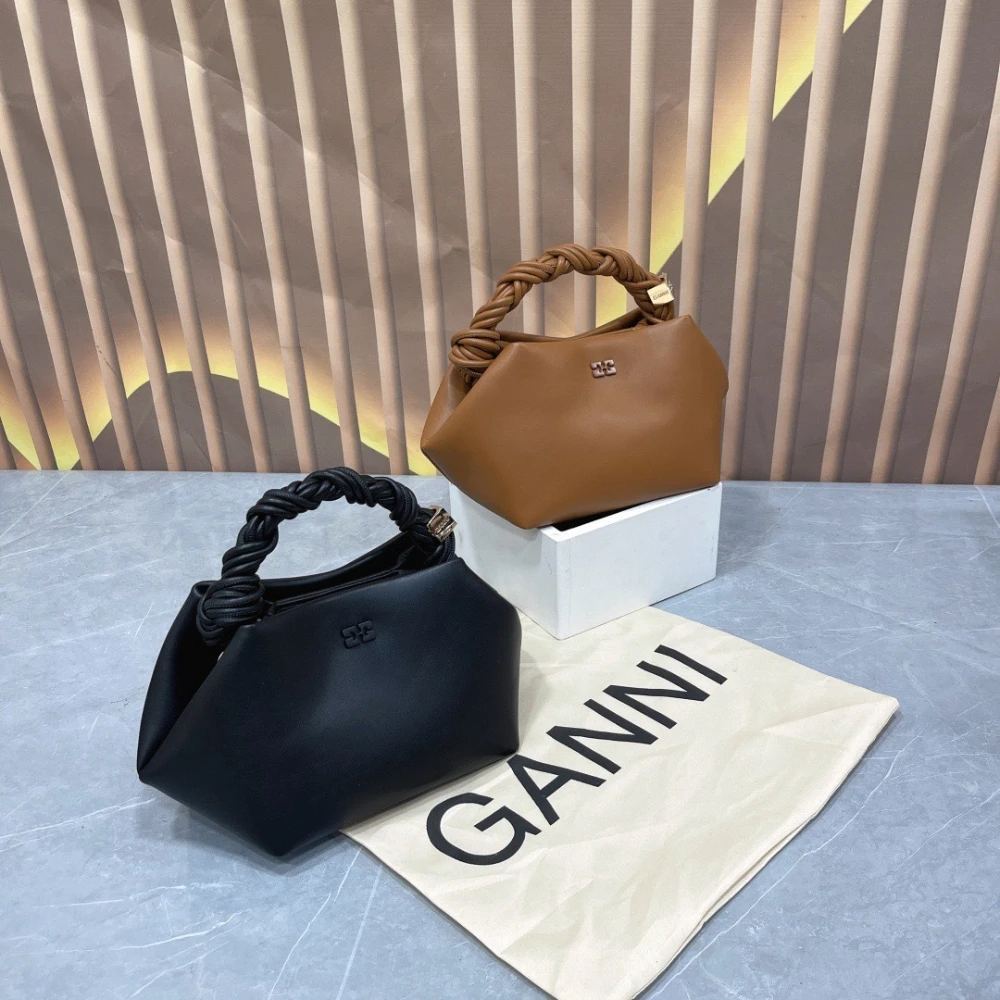 กระเป๋าสะพายข้างขนาดเล็ก ดีไซน - Women Bags 2026 Trends บทวิจารณ์และราคา