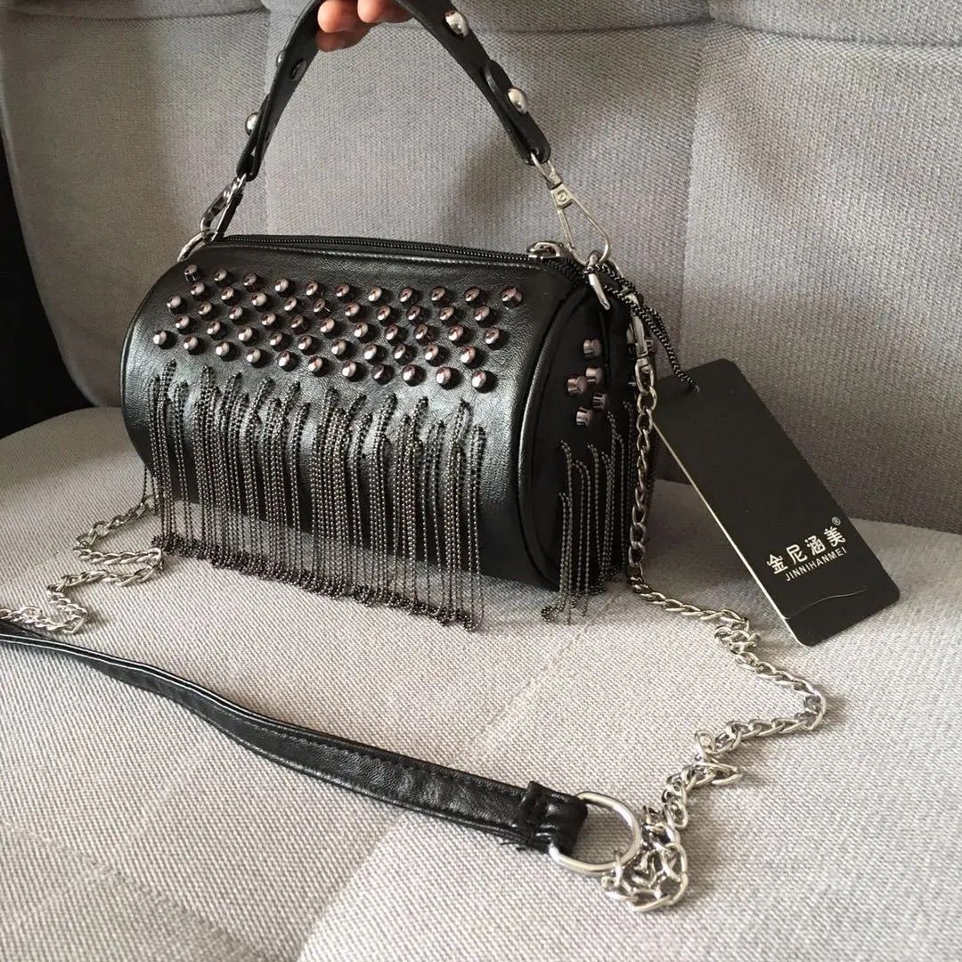 กระเป๋าถือแฟชั่นปี 2026 แบบมิน - Women Bags 2026 Trends บทวิจารณ์และราคา